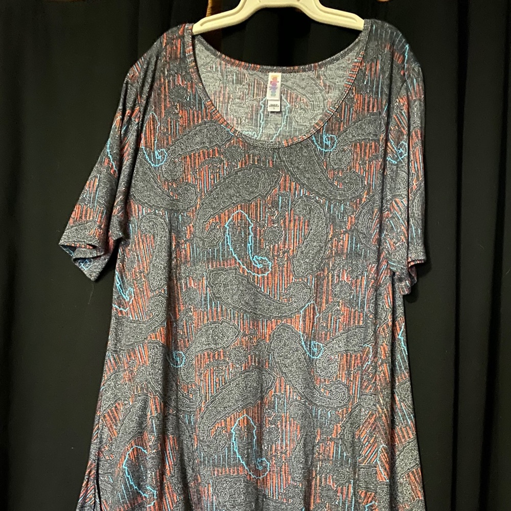 LulaRoe Perfect T